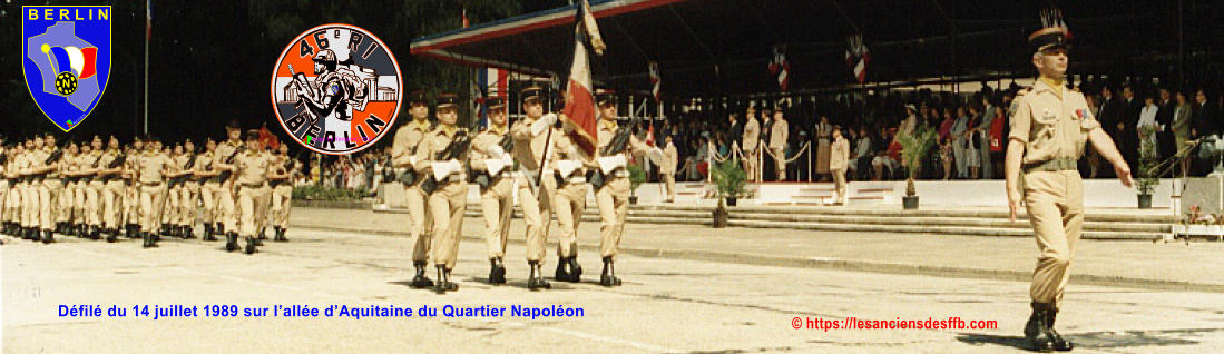 LR.PARIS esign by XarajpmD-2012 D�fil� du 14 juillet 1989 sur l�all�e d�Aquitaine du Quartier Napol�on � https://lesanciensdesffb.com N B E R L I N Xsc � 2014